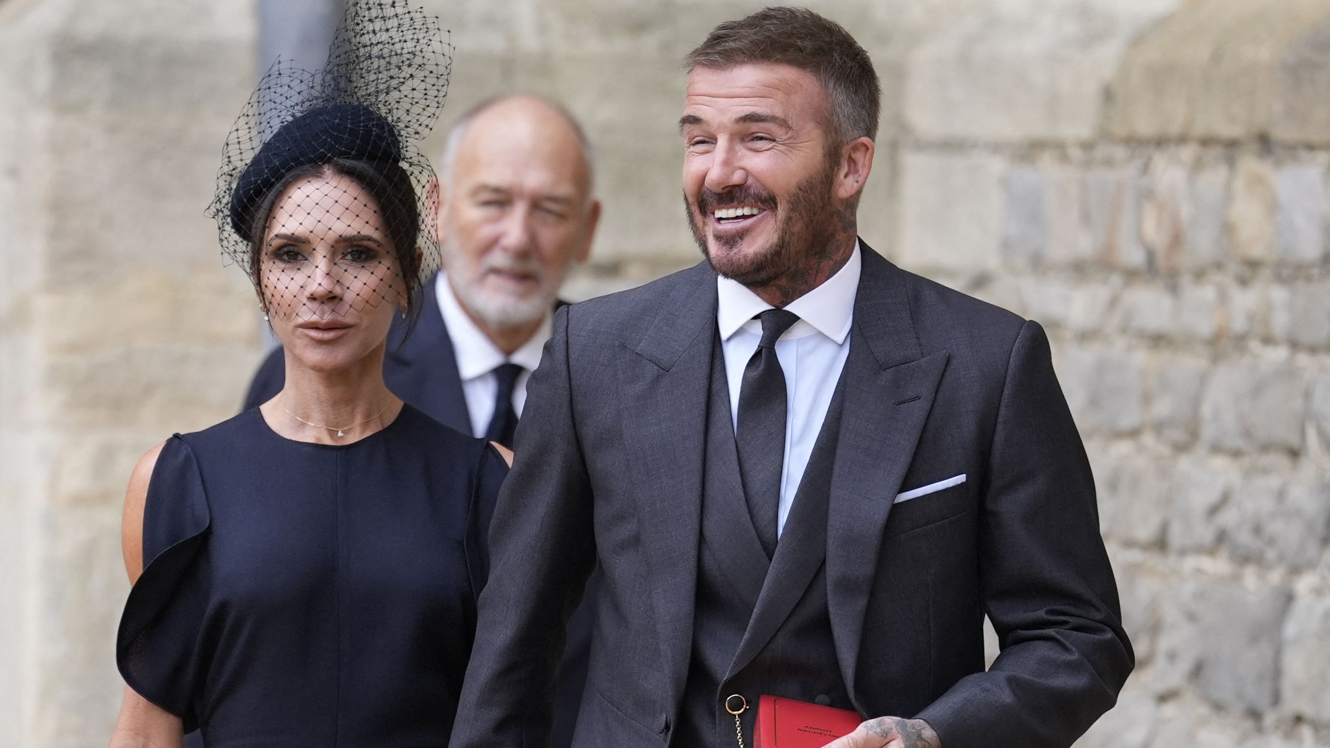 Sir David Beckham Celebrates His Knighthood with Lavish Champagne and a Distinguished Gathering Alongside Gary Neville and Guy Ritchie