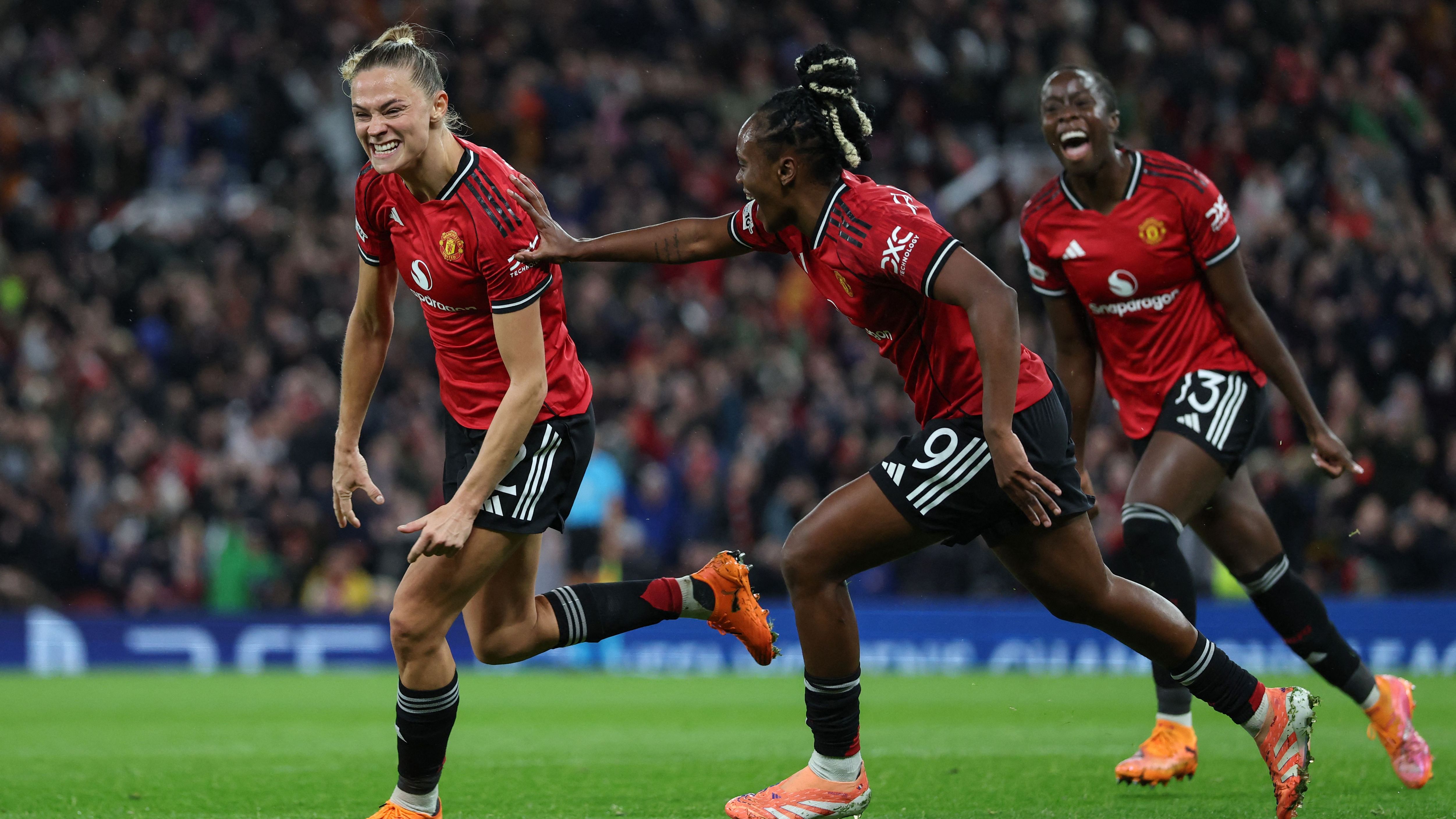 Manchester United Women’s Player Ratings vs. PSG: Standout Performances from Melvine Malard and Jess Park Overshadow Mary Earps’ Champions League Return to Old Trafford