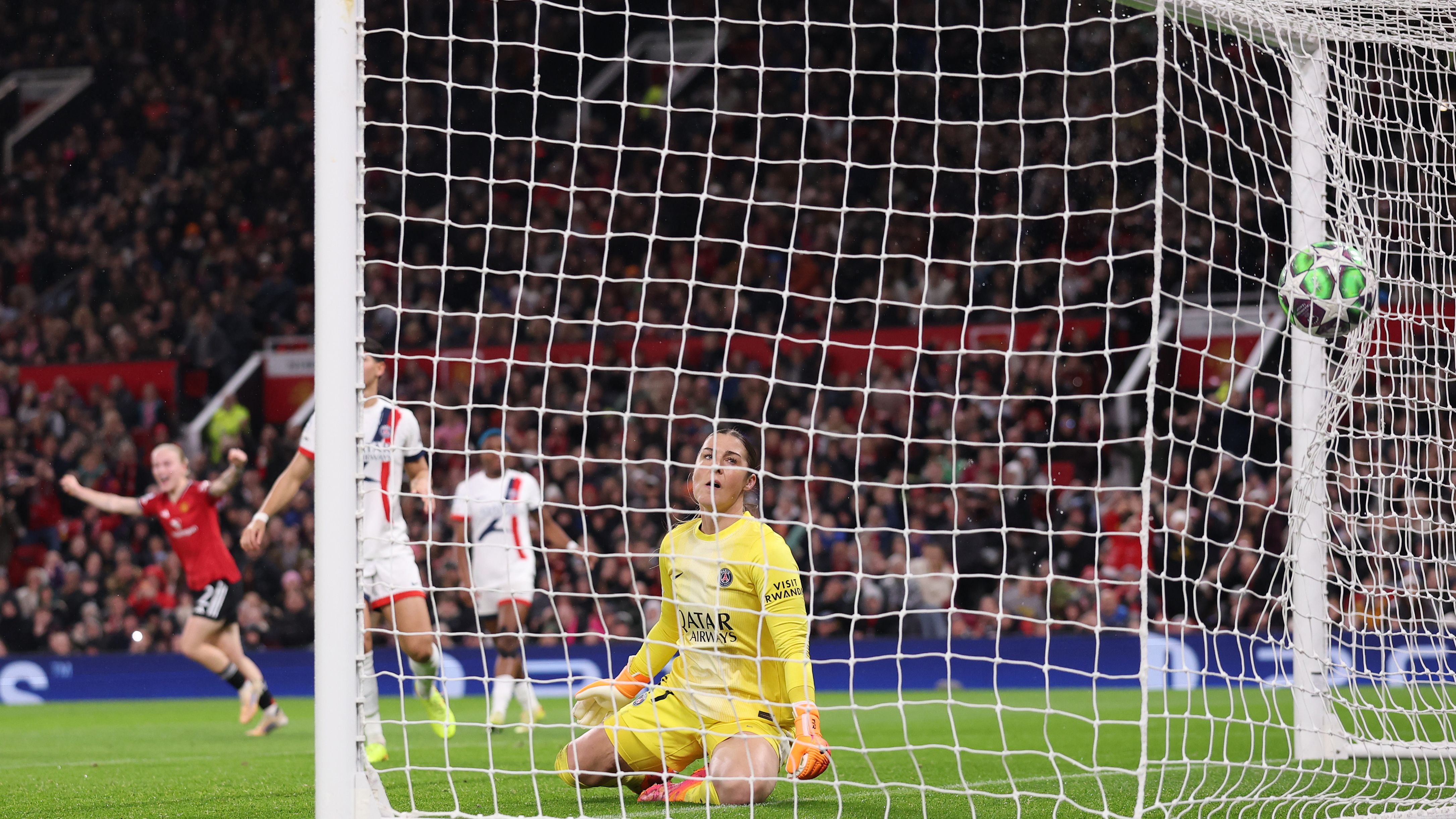 Manchester United Women’s Player Ratings vs. PSG: Standout Performances from Melvine Malard and Jess Park Overshadow Mary Earps’ Champions League Return to Old Trafford