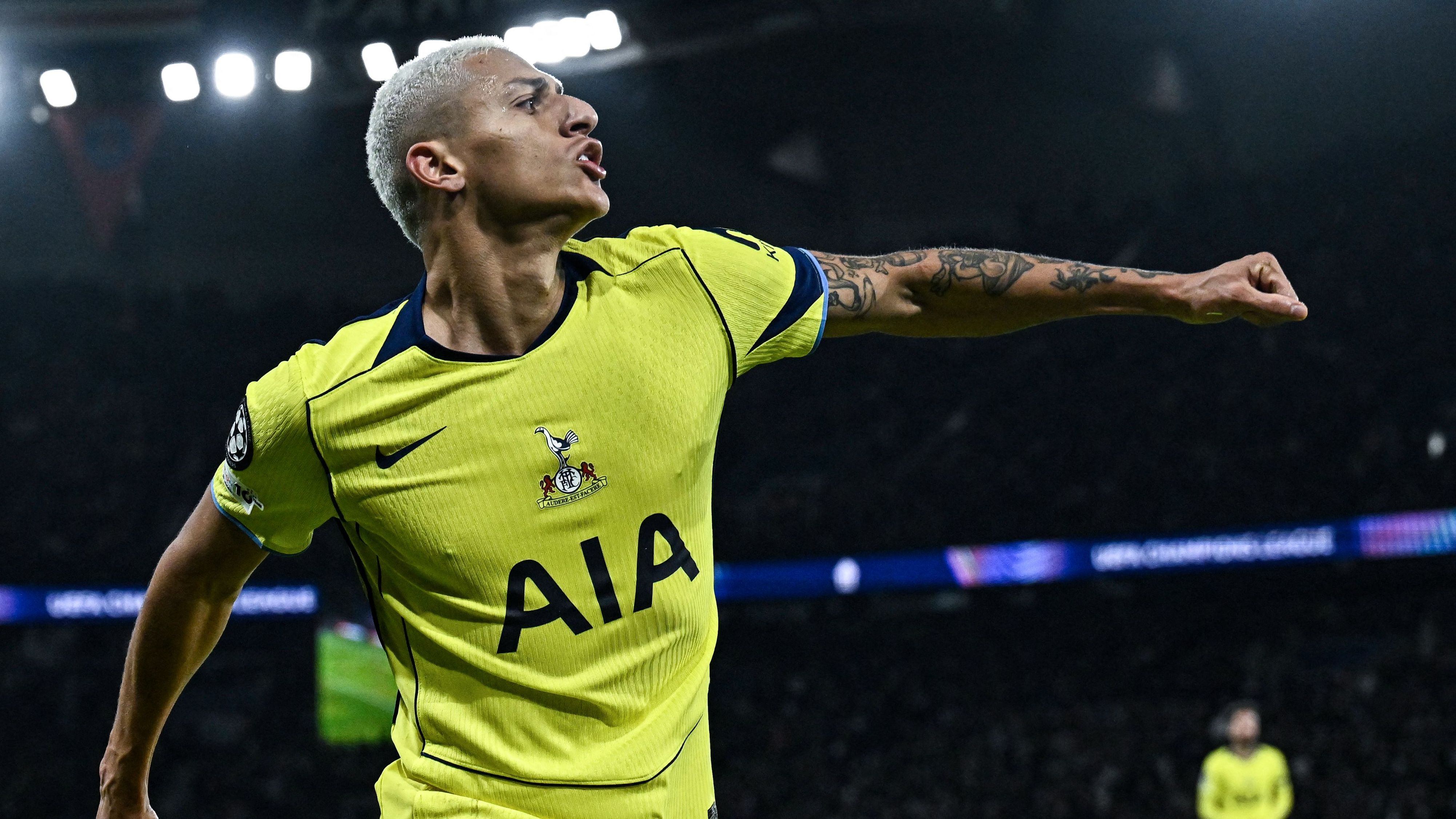 Tottenham Player Ratings vs. PSG: Kolo Muani’s Outstanding Performance Overshadowed by Crucial Errors from Romero and Sarr in Champions League Encounter