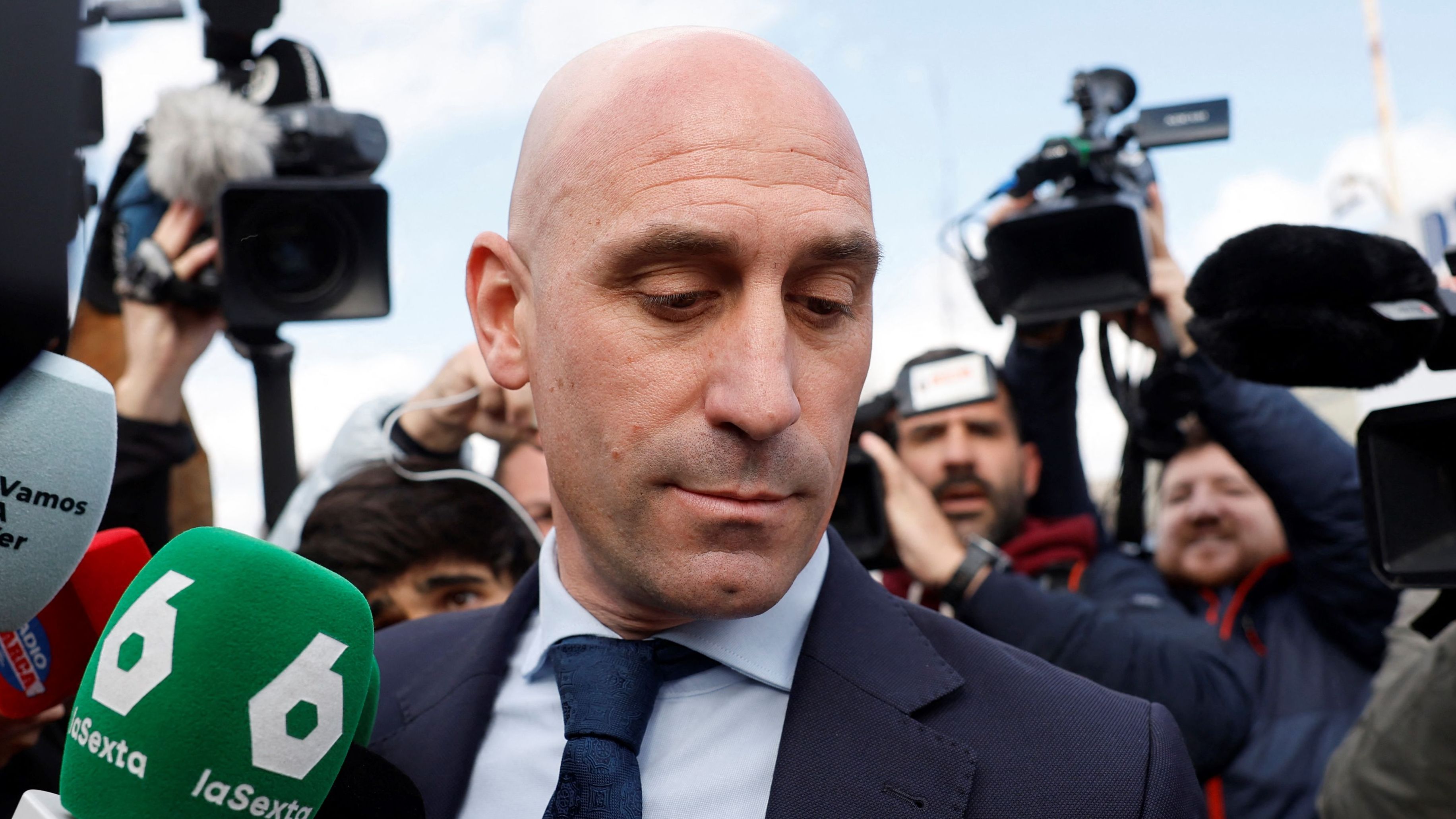 Luis Rubiales’ Uncle Reveals Confrontation Plan Involving Breadsticks Amid Family Dispute and Legal Threats