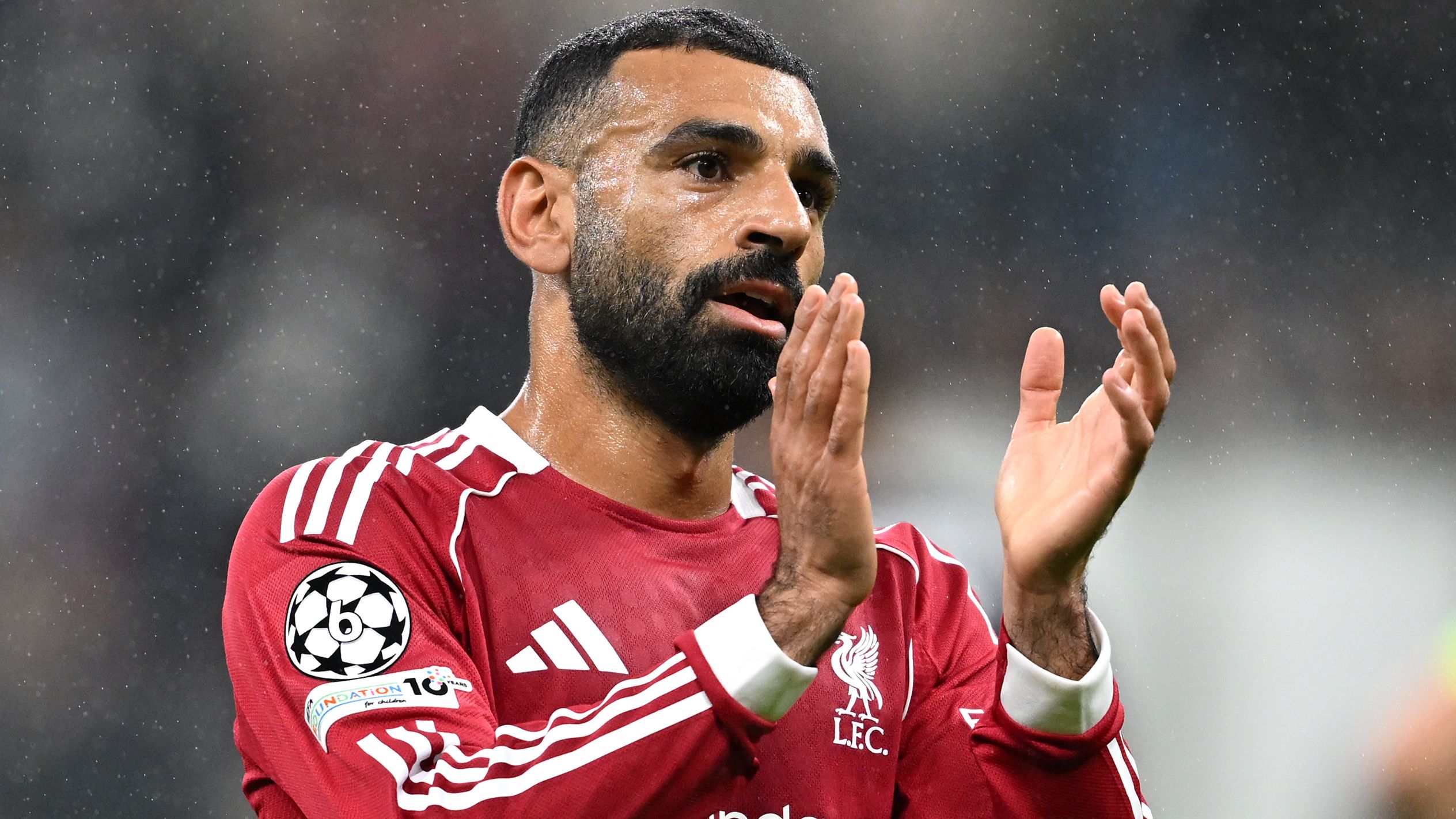 Optimal Time to Transition from Mohamed Salah: Arne Slot Urged to Capitalize on Florian Wirtz, Alexander Isak, and Hugo Ekitike for the Future