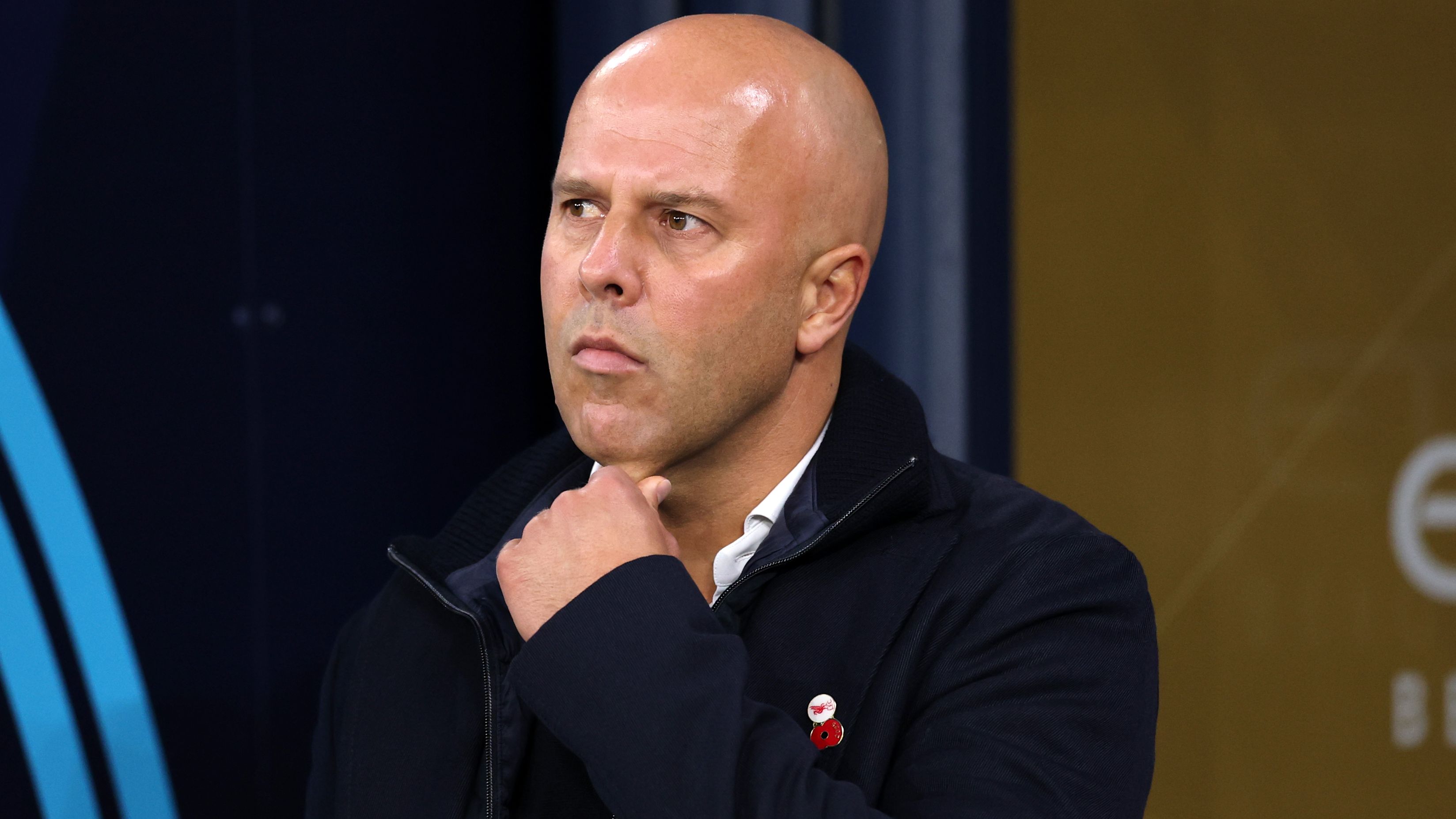 Optimal Time to Transition from Mohamed Salah: Arne Slot Urged to Capitalize on Florian Wirtz, Alexander Isak, and Hugo Ekitike for the Future