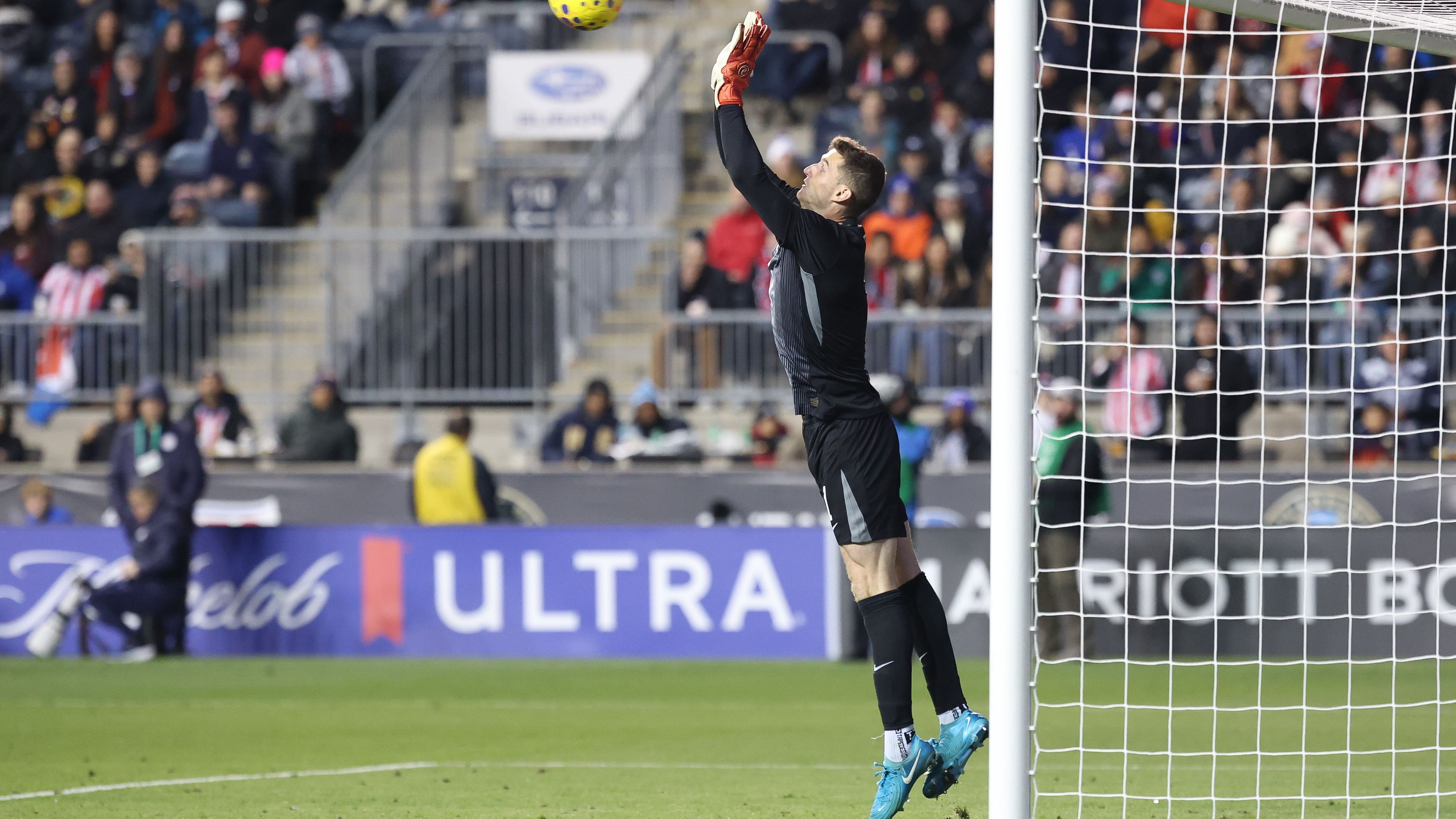 Landon Donovan Sees USMNT’s Growing Confidence and Evolving Identity Under Mauricio Pochettino After 2-1 Win Over Paraguay
