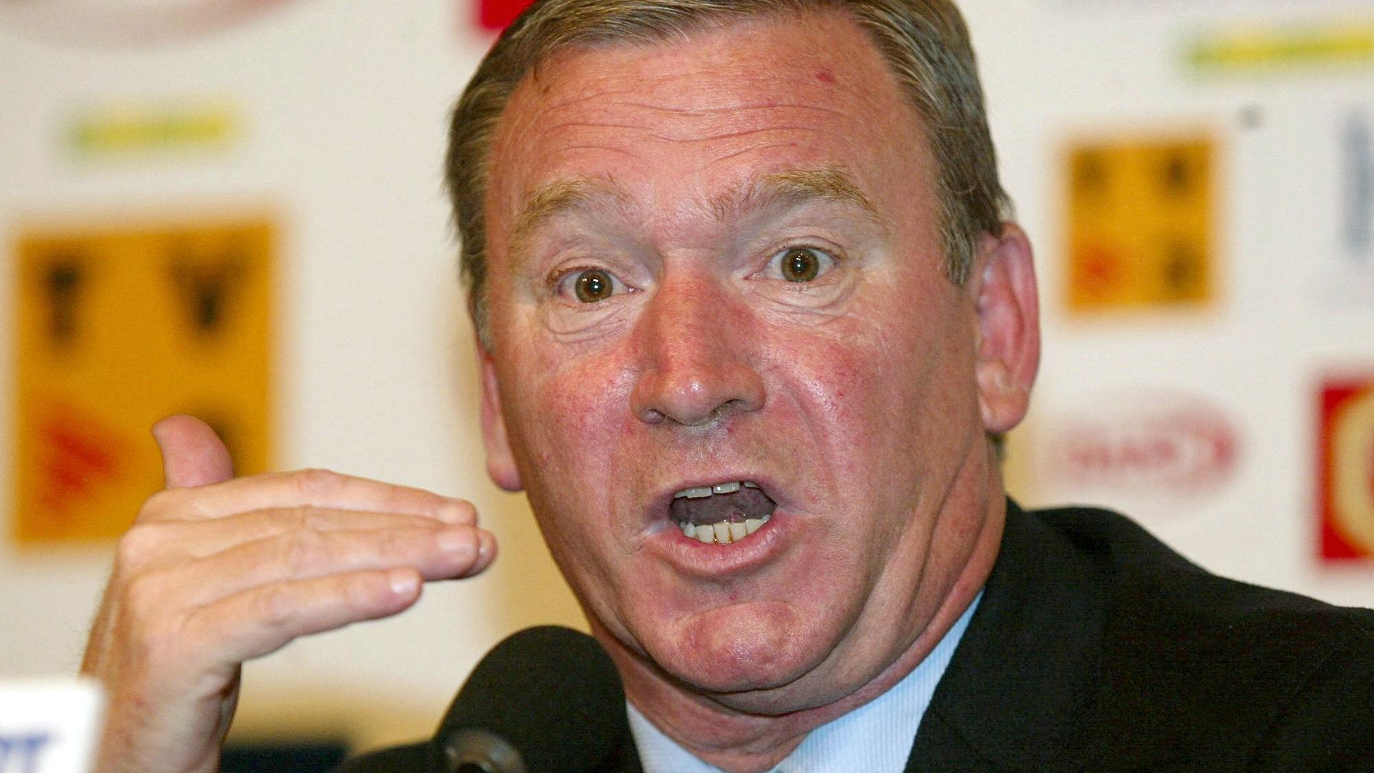 Former Spain Coach Issues Stern Warning to Lamine Yamal: Focus on Football for Sustained Success