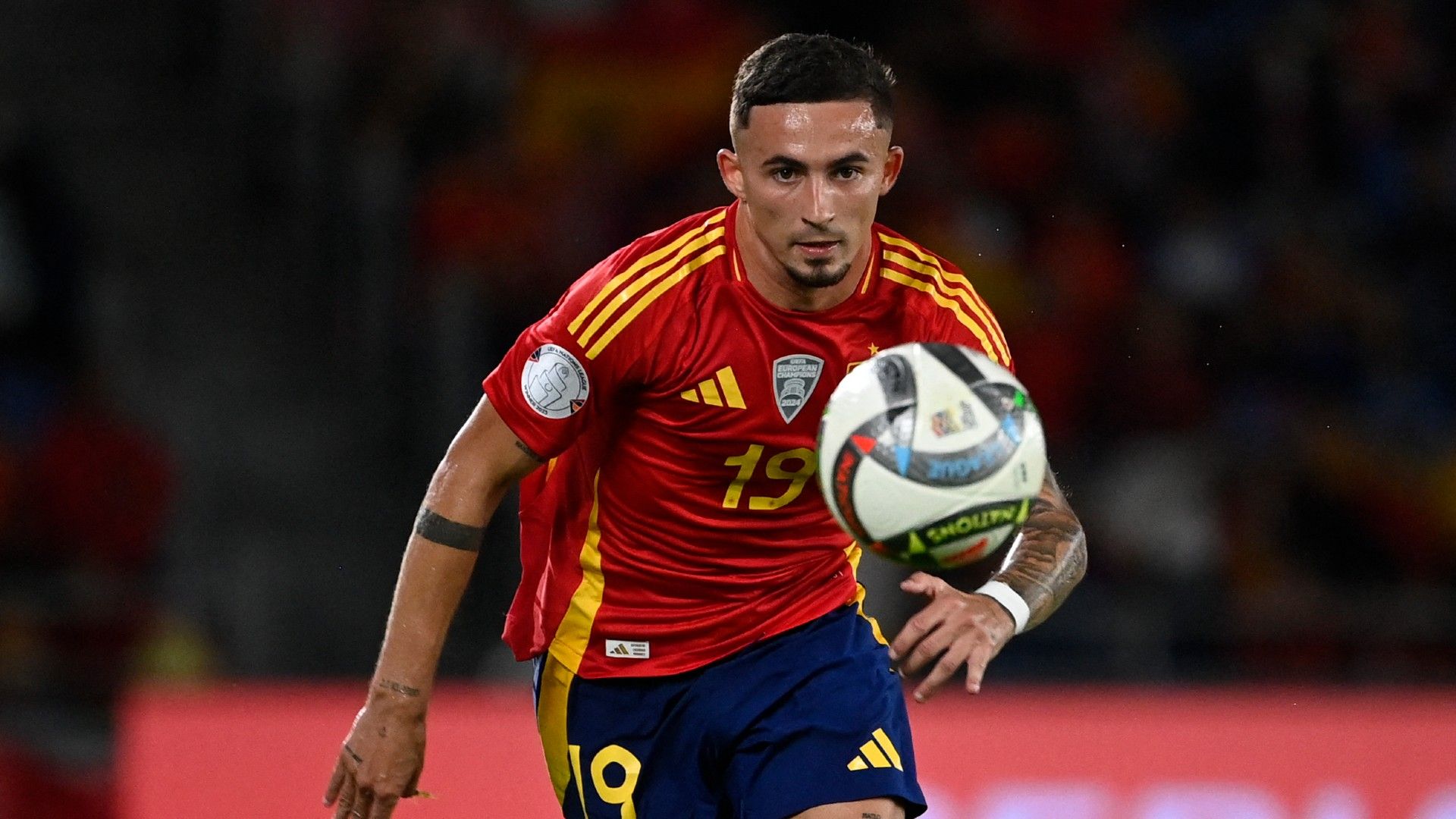 Adam Wharton Downplays Manchester United Transfer Speculation Amid Crystal Palace Contract Developments