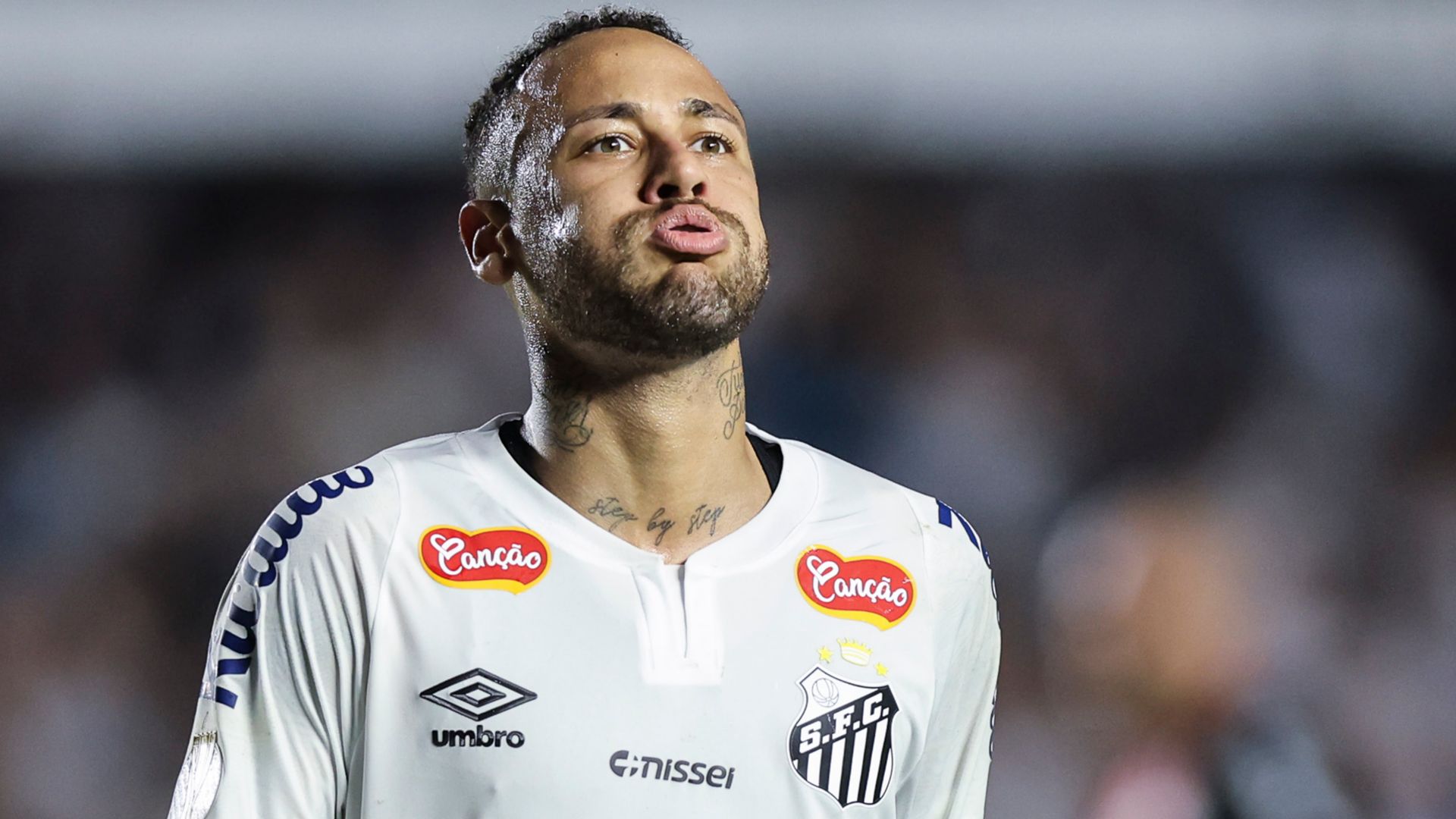 Video: Neymar’s Disbelief at Substitution Leads Him to Abandon Santos Match Amid Flamengo Defeat and Relegation Struggle