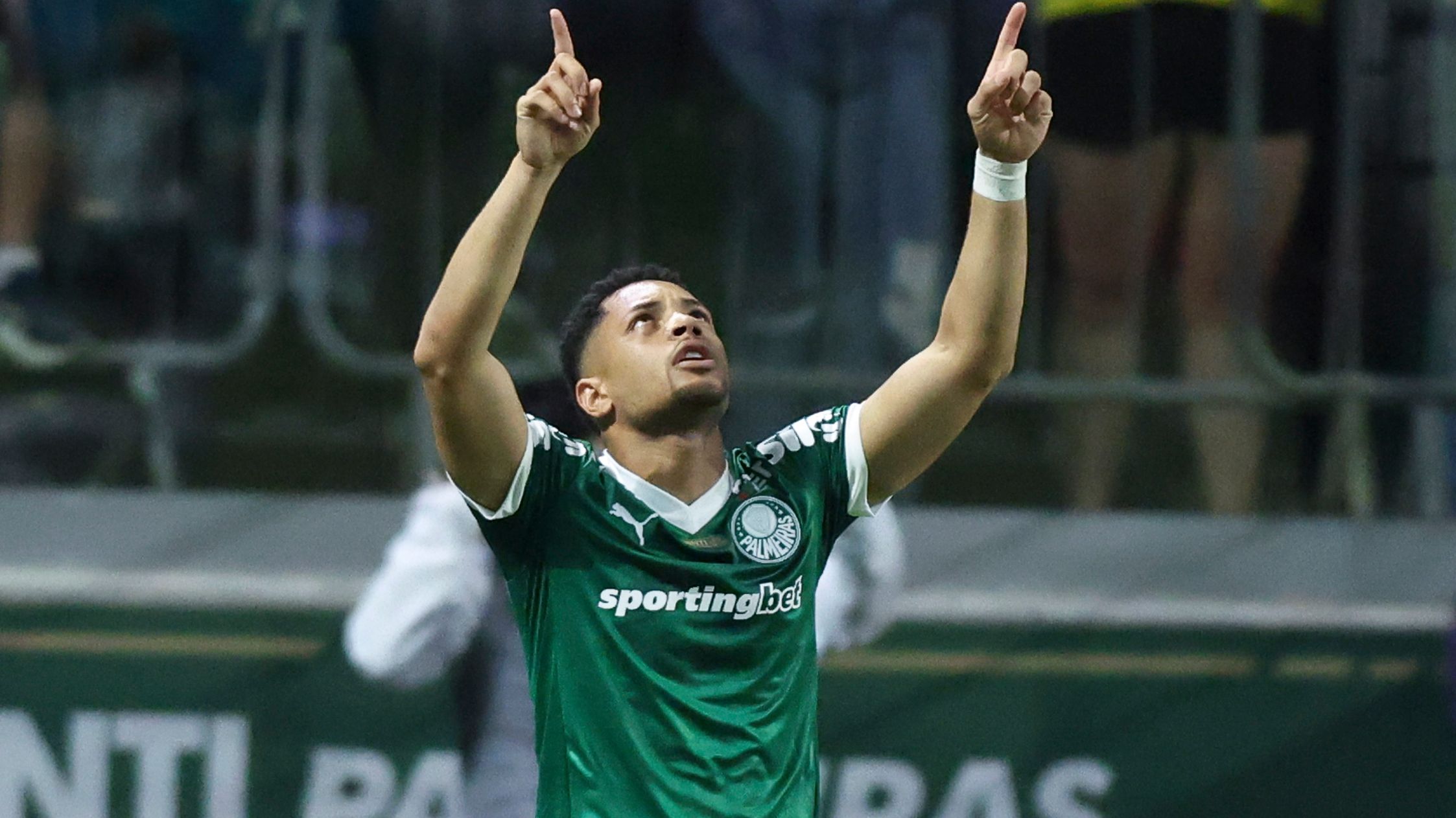 Vitor Roque: From Barcelona Struggles to Career Peak After Brazil National Team Call-Up