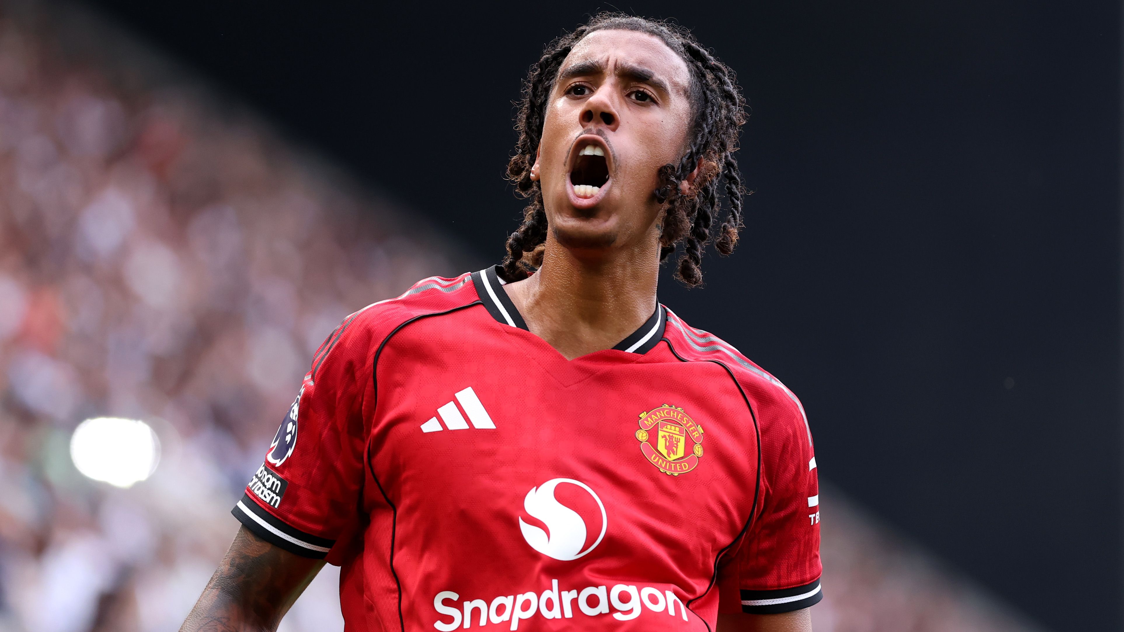 Leny Yoro Affirms Satisfaction and No Regrets with Manchester United Transfer Despite Real Madrid Interest