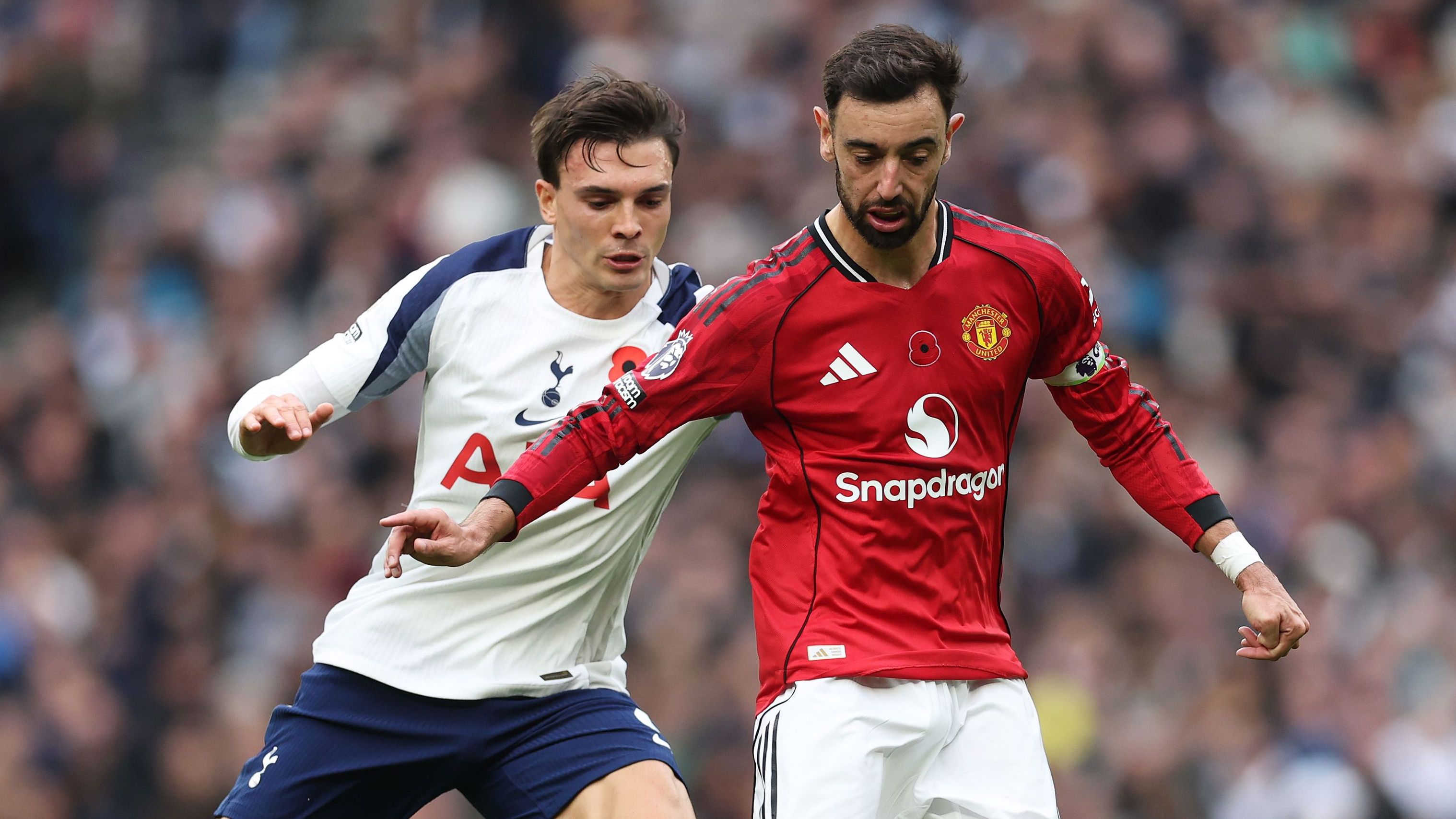 Manchester United Player Ratings vs Tottenham: Matthijs de Ligt’s Colossal Performance Covers for Underperforming Manuel Ugarte and Benjamin Sesko in Thrilling Comeback Finish