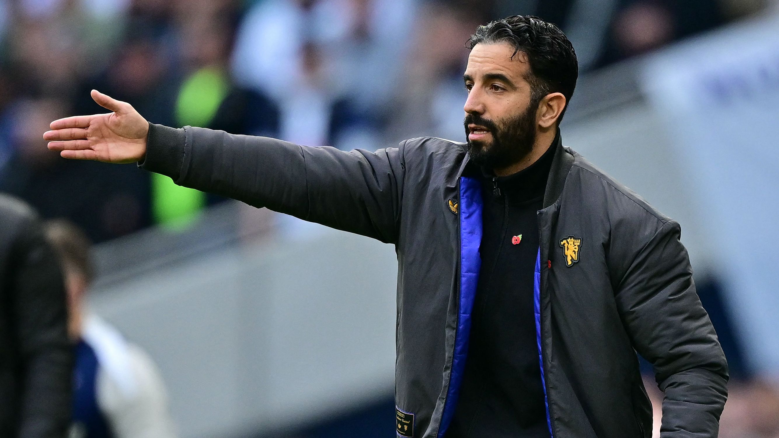 Manchester United Player Ratings vs Tottenham: Matthijs de Ligt’s Colossal Performance Covers for Underperforming Manuel Ugarte and Benjamin Sesko in Thrilling Comeback Finish