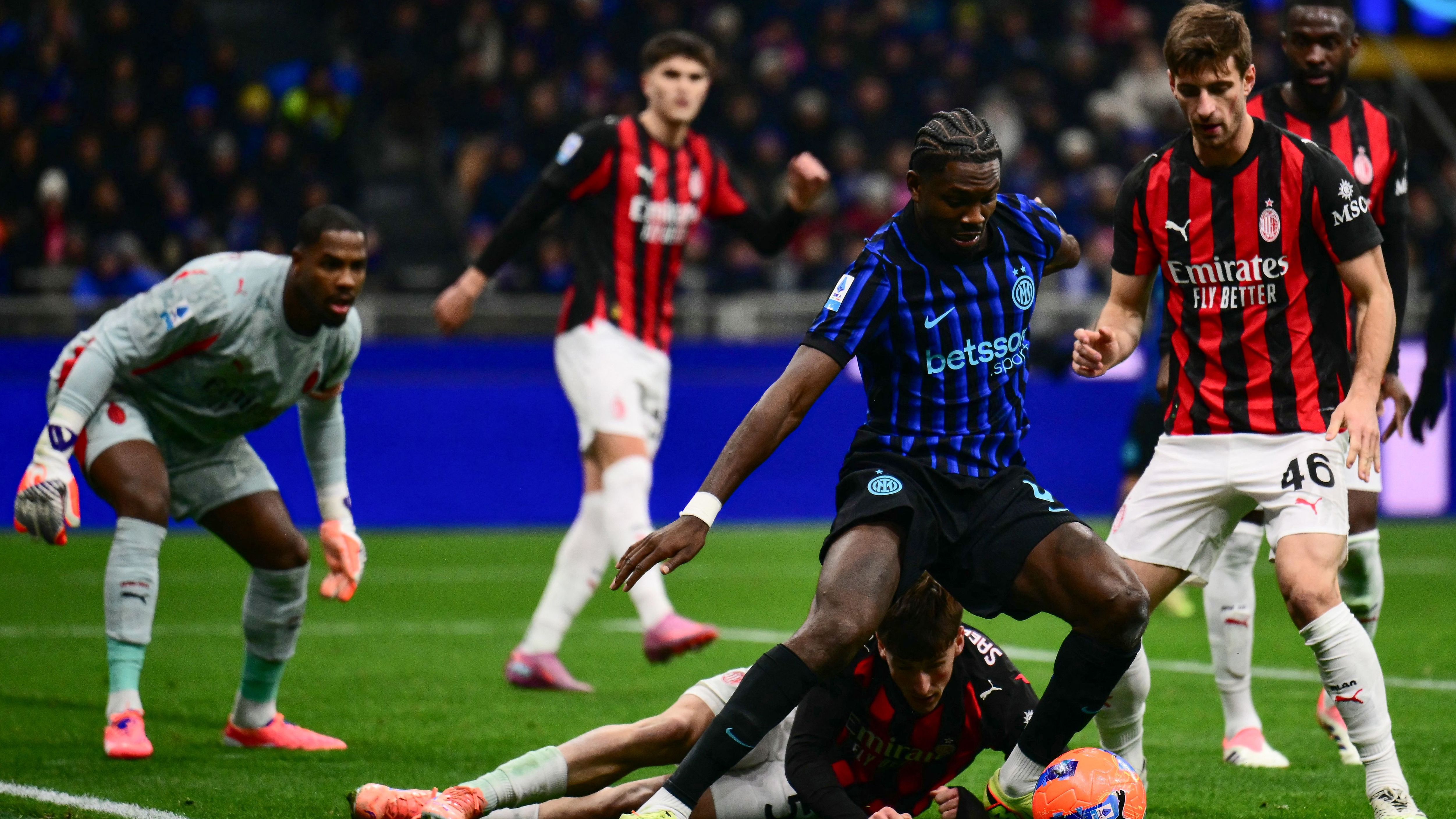 Christian Pulisic Capitalizes on Goalkeeper Error to Secure AC Milan’s Derby Victory Over Inter