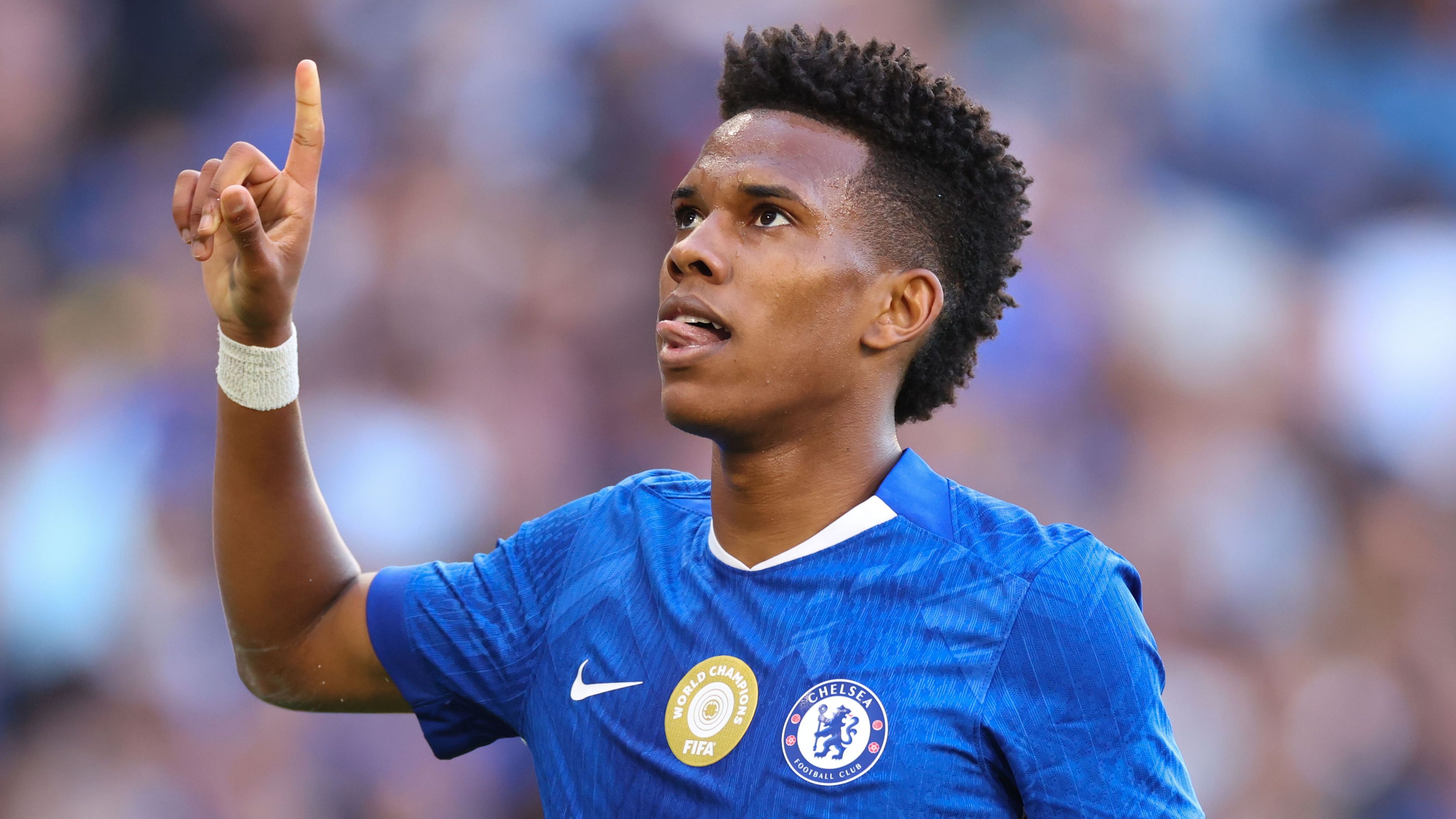 Chelsea’s Enzo Maresca Backs Estevao Willian to Emulate Lamine Yamal, While Cautioning Against Direct Comparisons Ahead of Champions League Clash