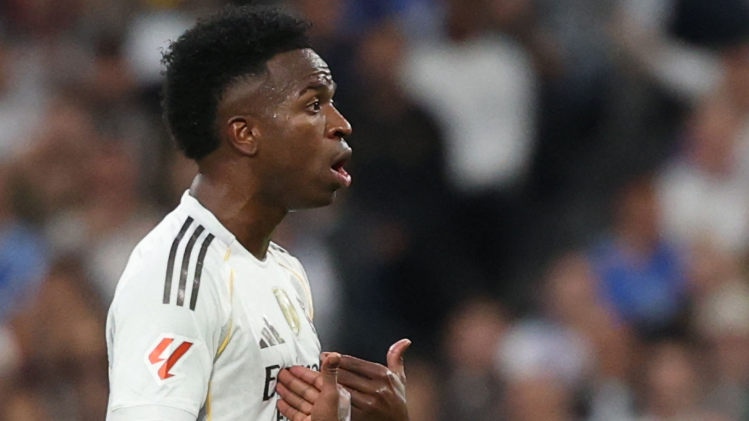 Vinicius Junior Declines Contract Renewal with Real Madrid, with Jude Bellingham Among Players Reportedly Unhappy Under Xabi Alonso