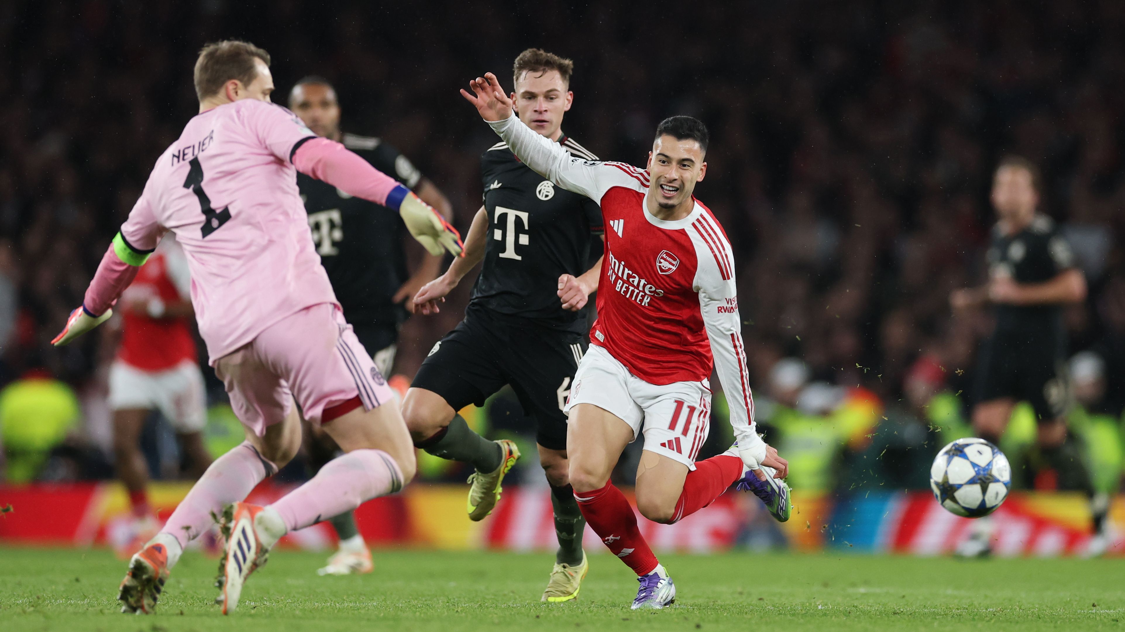 Manuel Neuer Reflects on His Charge at Gabriel Martinelli Resulting in Arsenal’s Pivotal Goal During Bayern Munich’s Defeat