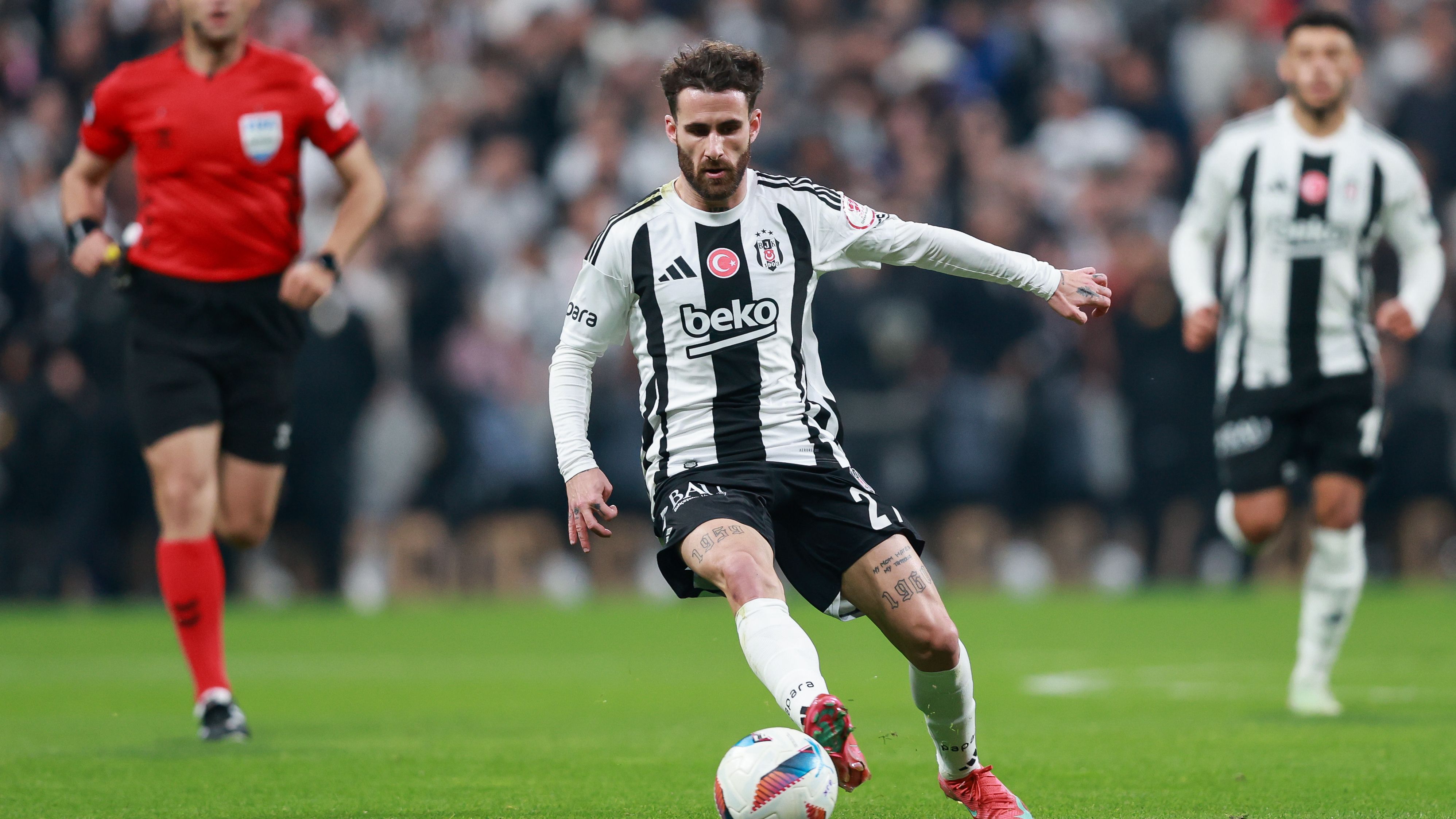 Rafa Silva Denies Financial Dispute in Besiktas Conflict Amid FIFA Intervention Threat