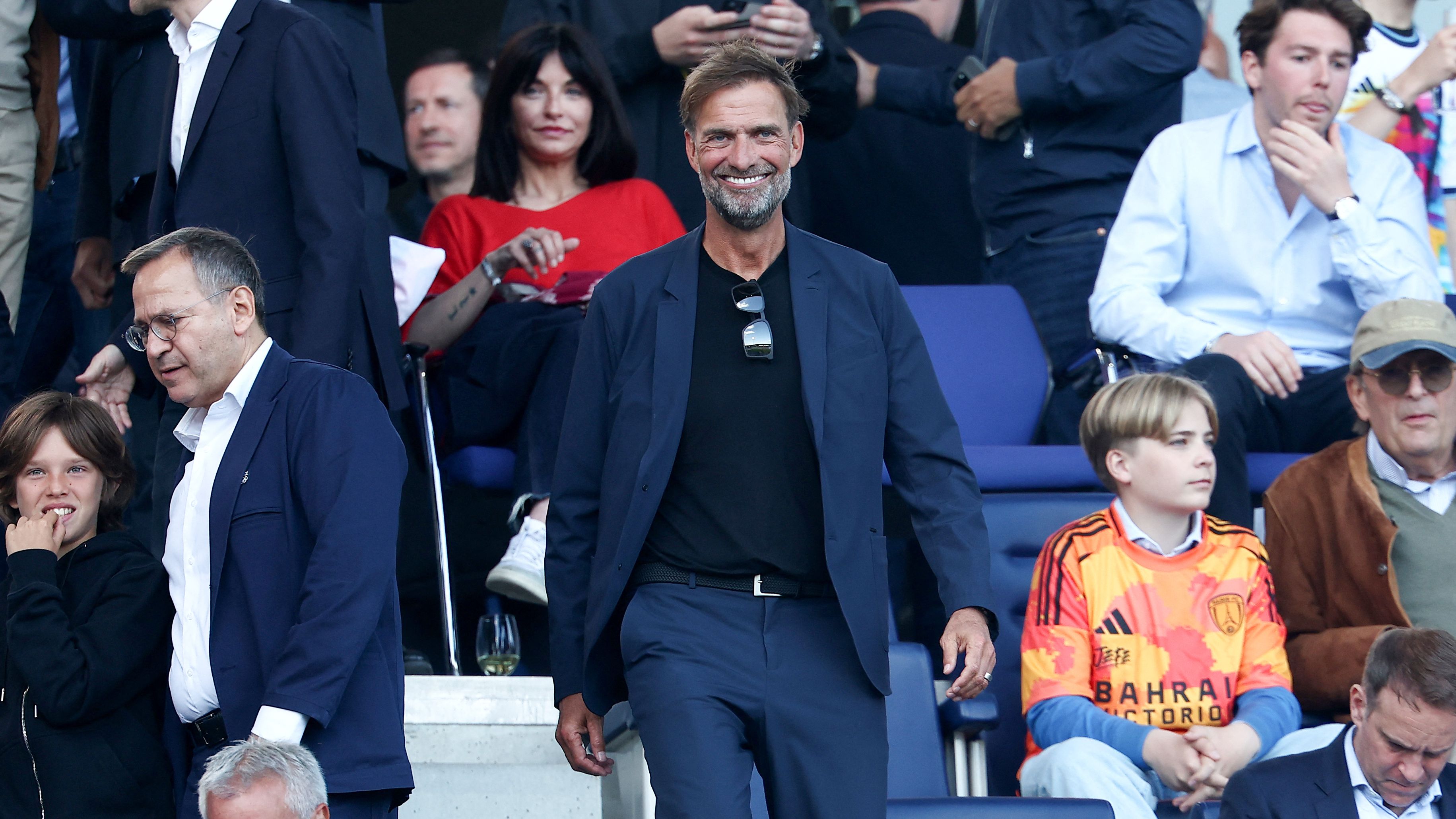 Liverpool Legend Predicts Arne Slot’s Imminent Exit and Urges Jurgen Klopp’s Return